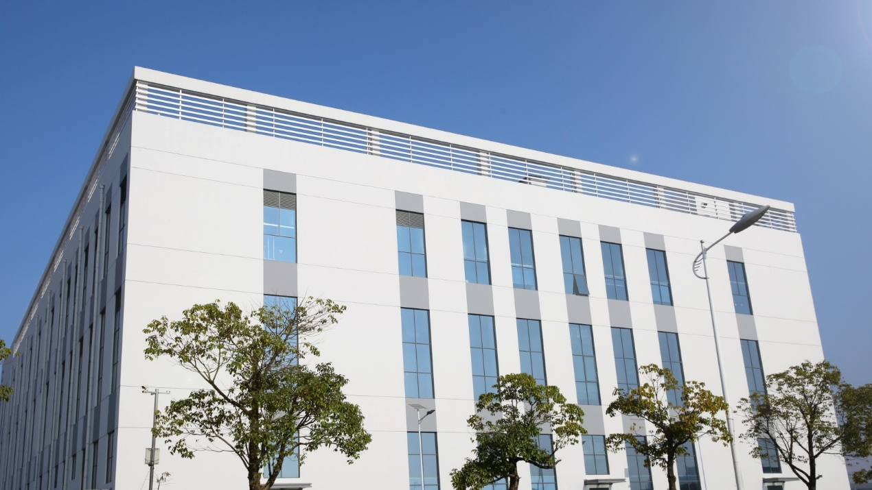 AKSO Pharma Partners with FRONT Pharmaceutical PLC for Quality Manufacturing